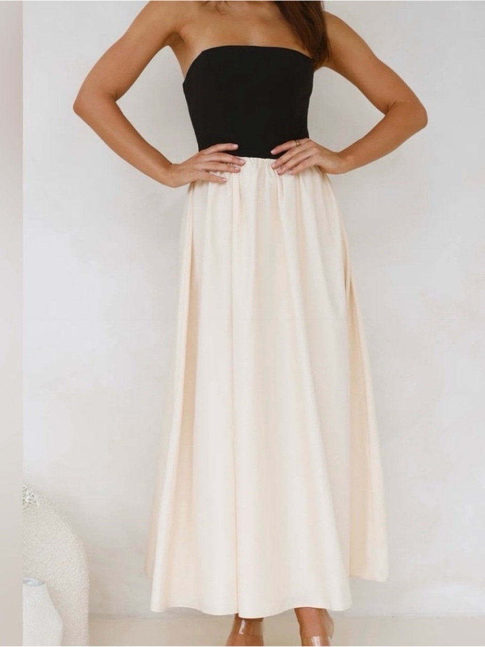 SINCERELY JULES Strapless Drop
Waist Trending Bubble Hem Maxi
Dress